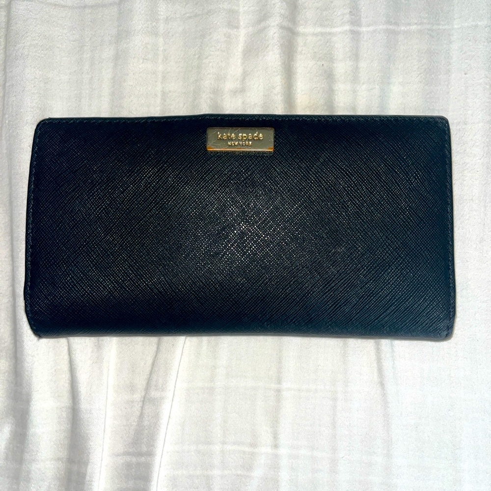 EUC BLACK KATE SPADE WALLET